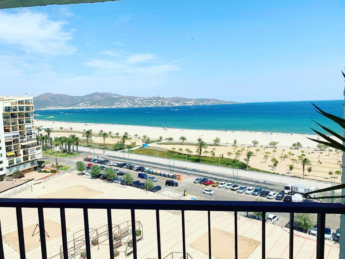 Cozy Beach-Front Studio With Amazing Sea View إمبوريابرافا المظهر الخارجي الصورة