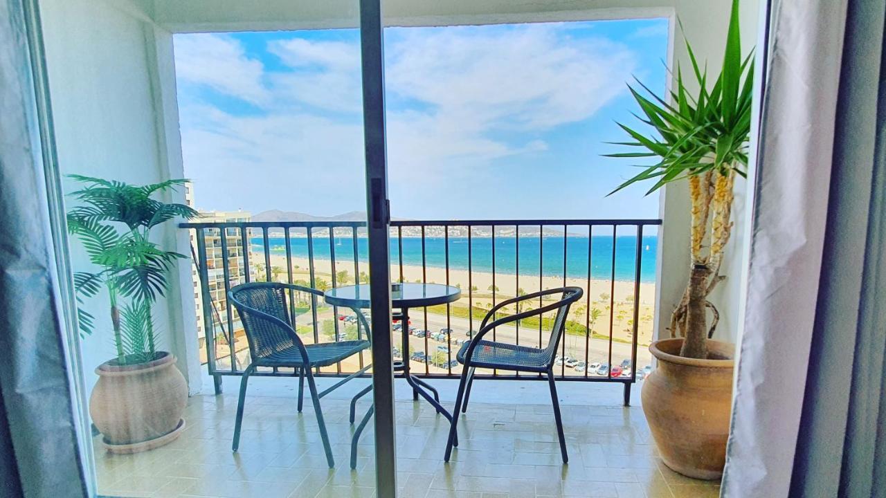 Cozy Beach-Front Studio With Amazing Sea View إمبوريابرافا المظهر الخارجي الصورة